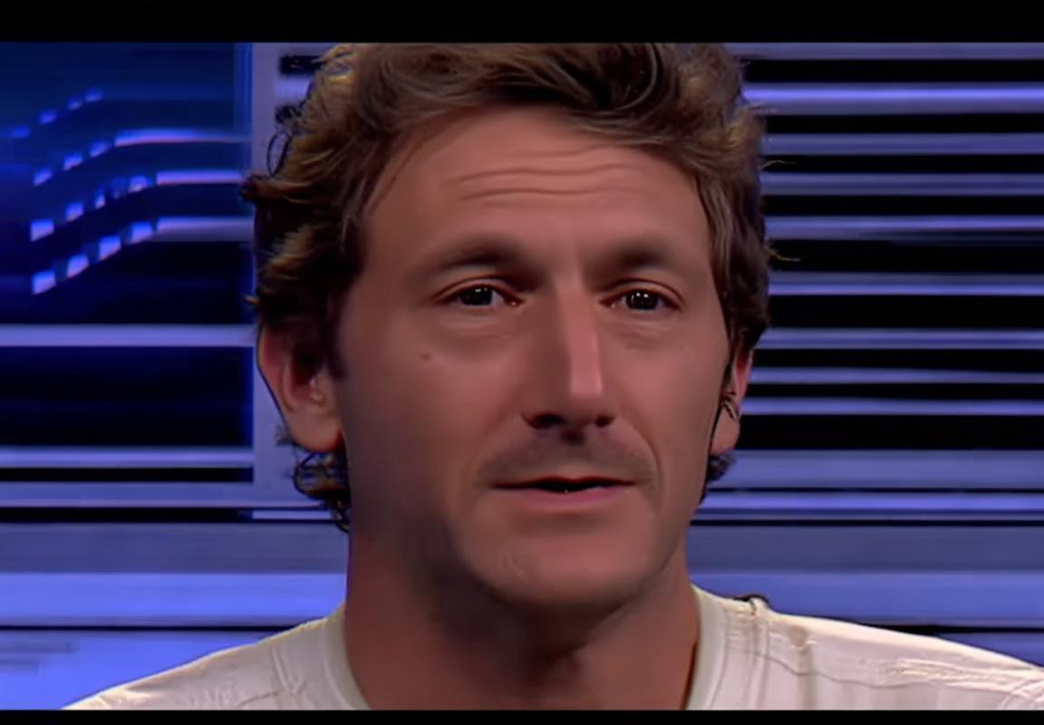 贝林厄姆直播力挺阿隆索强调团队，主持人提问不当后诚恳道歉